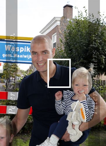Waspik Waalwijk 26 augustus 2018
Huldiging Maarten v d Weijdenin Waalwijk en met familie bij zijn huis. Zijn vrouw Daisy en kinderen Phileine en Robien waren er natuurlijk bij.