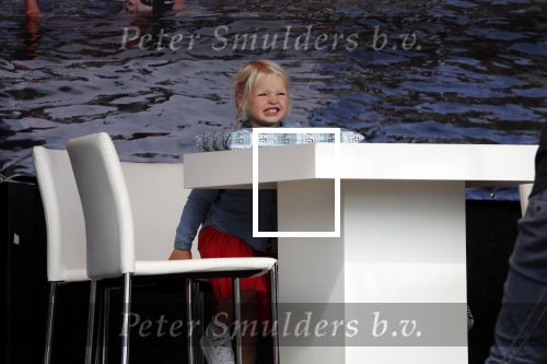 Waspik Waalwijk 26 augustus 2018
Huldiging Maarten v d Weijdenin Waalwijk en met familie bij zijn huis. Zijn vrouw Daisy en kinderen Phileine en Robien waren er natuurlijk bij.