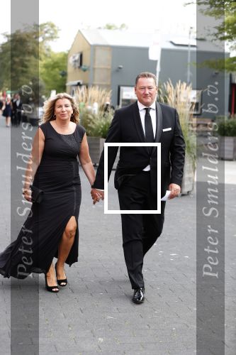 Hilversum 3 september 2018
Telegraaf voetballer van het jaar in studio 21. Marc Hofstede met vrouw
