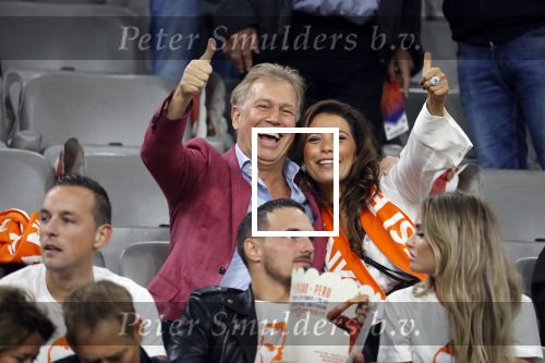 Amsterdam 6 mei 2018
Nederland-Peru 2-1 . Afscheidswedstrijd Wesley Sneijder . Zijn vrouw Yolanthe Sneijder Cabau en zoons Jessey en Xess Xava zijn natuurlijk aanwezig. Marcel Boekhoorn met zijn vriendin Rebecca Cabau.