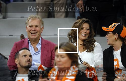 Amsterdam 6 mei 2018
Nederland-Peru 2-1 . Afscheidswedstrijd Wesley Sneijder . Zijn vrouw Yolanthe Sneijder Cabau en zoons Jessey en Xess Xava zijn natuurlijk aanwezig. Marcel Boekhoorn met zijn vriendin Rebecca Cabau.