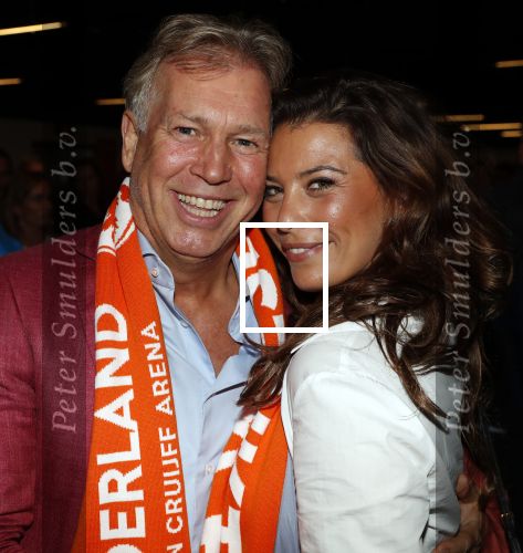 Amsterdam 6 mei 2018
Nederland-Peru 2-1 . Afscheidswedstrijd Wesley Sneijder . Zijn vrouw Yolanthe Sneijder Cabau en zoons Jessey en Xess Xava zijn natuurlijk aanwezig. Marcel Boekhoorn met zijn vriendin Rebecca Cabau.