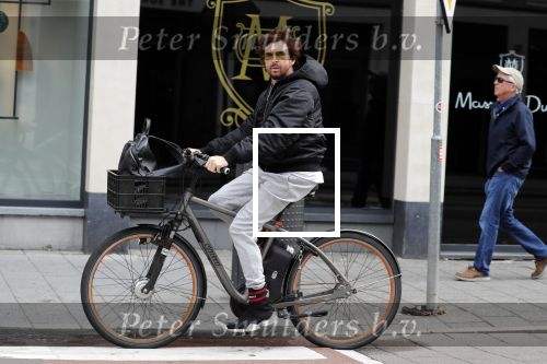 Amsterdam 27 augustus 2018
Mari v d Ven op de fiets.