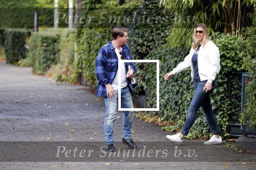 Amsterdam 25 augustus 2018
Martijn Krabbe gaat met zijn zoon achilles en zijn nieuwe vriendin Deborah Wietzes boodschappen doen.