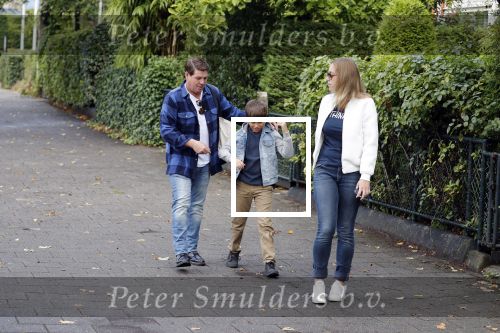 Amsterdam 25 augustus 2018
Martijn Krabbe gaat met zijn zoon achilles en zijn nieuwe vriendin Deborah Wietzes boodschappen doen.