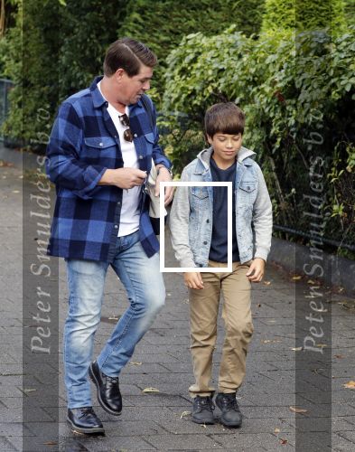 Amsterdam 25 augustus 2018
Martijn Krabbe gaat met zijn zoon achilles en zijn nieuwe vriendin Deborah Wietzes boodschappen doen.