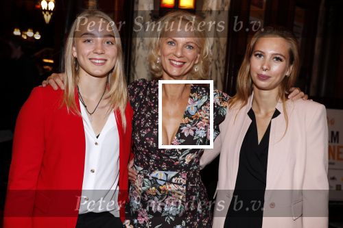 Amsterdam 4 september 2018
Premiere de inspirator in Tuschinki.
Mary-Lou v Steenis kwam met haar man en dochters