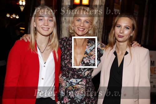 Amsterdam 4 september 2018
Premiere de inspirator in Tuschinki.
Mary-Lou v Steenis kwam met haar man en dochters