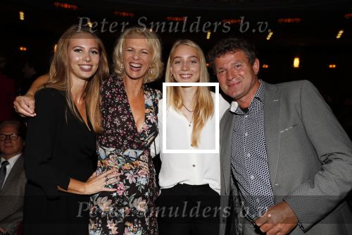 Amsterdam 4 september 2018
Premiere de inspirator in Tuschinki.
Mary-Lou v Steenis kwam met haar man en dochters
