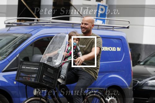 Amsterdam 4 september 2018
Oscar Aerts met zijn zoontje op de fiets.