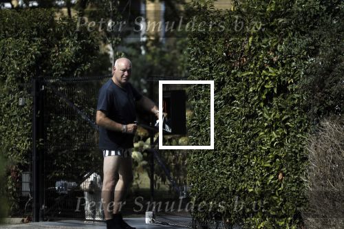 Dordrecht 1 augustus 2018
Rene v d Gijp bij zijn huis.