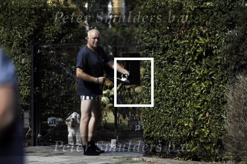 Dordrecht 1 augustus 2018
Rene v d Gijp bij zijn huis.
