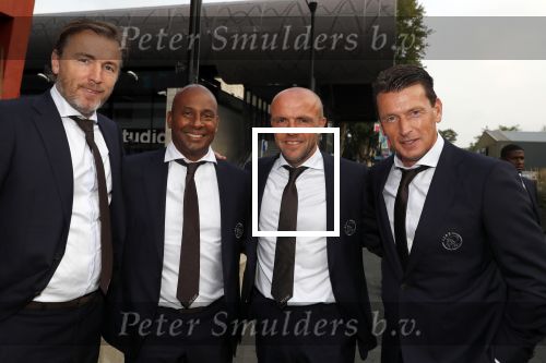 Hilversum 3 september 2018
Telegraaf voetballer van het jaar in studio 21. Richard Witschge Aron Winter Alfred Schreuder en Carlo Lâ€™ami