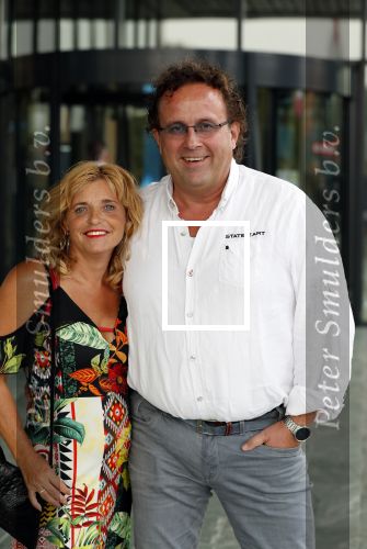 Hilversum 4 september 2018
Gala van de digitale radio in beeld en geluid. Rick van Velthuysen met zijn vrouw