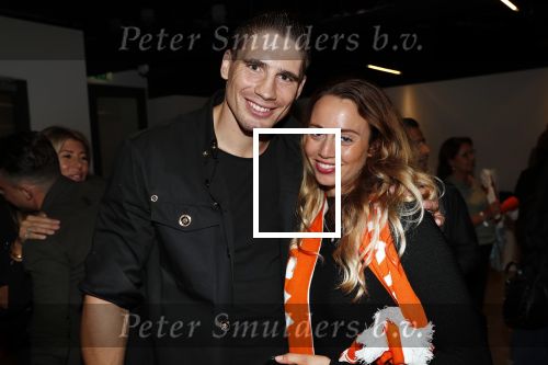 Amsterdam 6 mei 2018
Nederland-Peru 2-1 . Afscheidswedstrijd Wesley Sneijder . Zijn vrouw Yolanthe Sneijder Cabau en zoons Jessey en Xess Xava zijn natuurlijk aanwezig. Rico Verhoeven met zijn vrouw