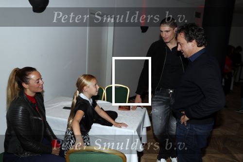 Zeist 25 augustus 2018
Jada Borsato speelt hoofdrol in Musical. Marcoi Leontine Senna en Luca zijn aanwezig in het Fiji theater. Rico Verhoeven kwam met zijn vrouw en dochter