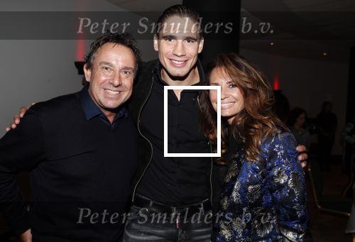 Zeist 25 augustus 2018
Jada Borsato speelt hoofdrol in Musical. Marcoi Leontine Senna en Luca zijn aanwezig in het Fiji theater. Rico Verhoeven kwam met zijn vrouw en dochter
