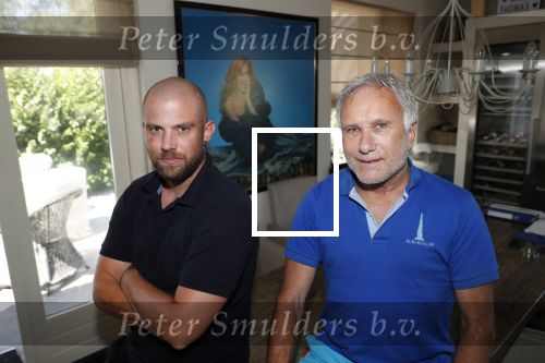 Leiderdorp 3 augustus 2018
Dick Wieriks (zwart shirt) en Rob Rijsbergen thuis . Patricia Paay heeft een tijdje bij ze gewoond.