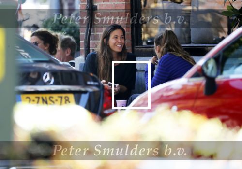 Amsterdam 2 september 2018
Robine v d Meer met dochter op terras.