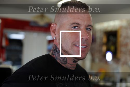 Eindhoven 28 augustus 2018
Rolf Tangel laat bij Dannyâ€™s tattooshop in Eindhoven zijn Barbie Samantha tatoos weghalen.