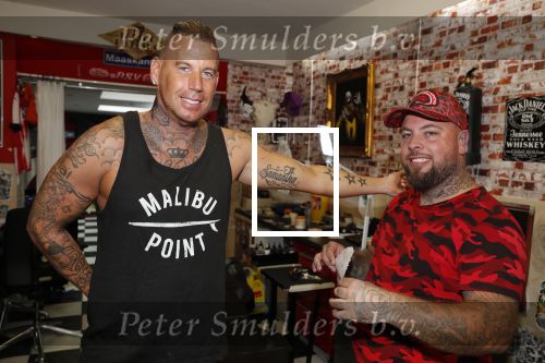 Eindhoven 28 augustus 2018
Rolf Tangel laat bij Dannyâ€™s tattooshop in Eindhoven zijn Barbie Samantha tatoos weghalen.