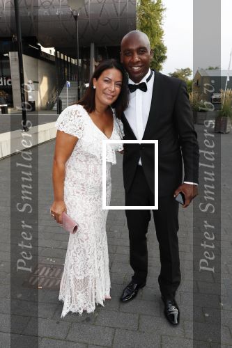 Hilversum 3 september 2018
Telegraaf voetballer van het jaar in studio 21. Romano Denneboom met vrouw