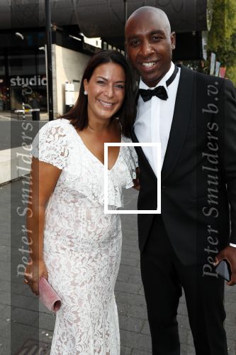 Hilversum 3 september 2018
Telegraaf voetballer van het jaar in studio 21. Romano Denneboom met vrouw