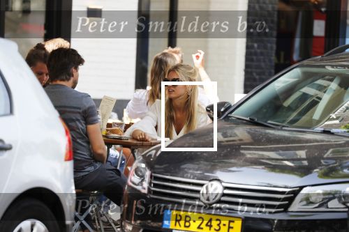 Amsterdam 19 juli 2018
Rick Brandsteder met zijn vriendin Roosje Kuizenga op terras.