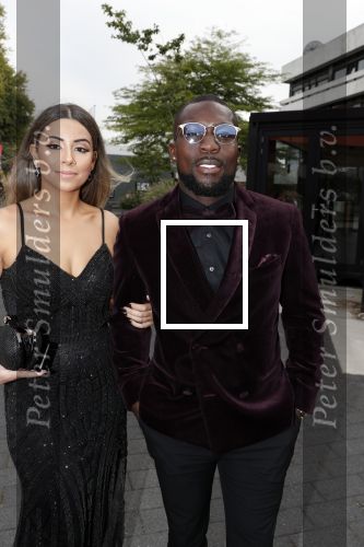 Hilversum 3 september 2018
Telegraaf voetballer van het jaar in studio 21. Royston Drenthe met vrouw