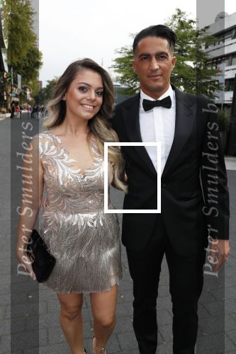 Hilversum 3 september 2018
Telegraaf voetballer van het jaar in studio 21. Serdar Gozubuyuk met vrouw