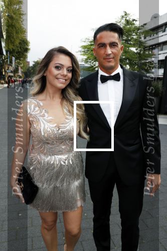Hilversum 3 september 2018
Telegraaf voetballer van het jaar in studio 21. Serdar Gozubuyuk met vrouw
