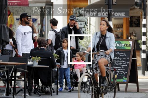 Amsterdam 9 september 2018
Sunnery James met zijn kinderen en een vriend op straat.