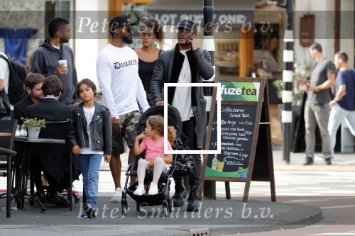 Amsterdam 9 september 2018
Sunnery James met zijn kinderen en een vriend op straat.