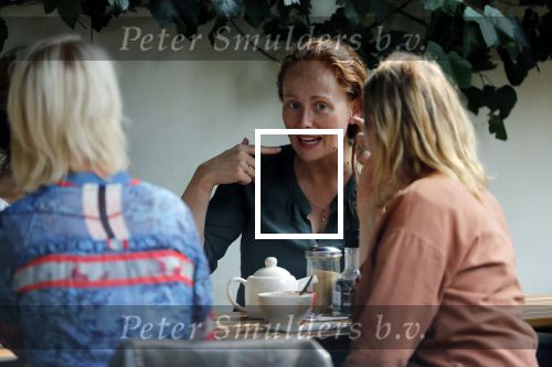 Amsterdam 3 september 2018
Sytske v d Ster op terras.