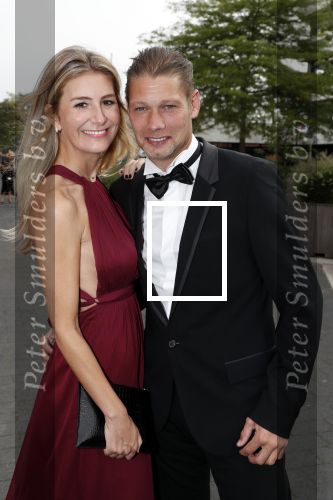 Hilversum 3 september 2018
Telegraaf voetballer van het jaar in studio 21. Theo Lucius met vrouw