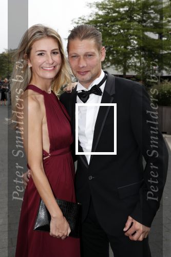 Hilversum 3 september 2018
Telegraaf voetballer van het jaar in studio 21. Theo Lucius met vrouw