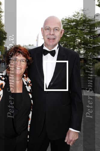 Hilversum 3 september 2018
Telegraaf voetballer van het jaar in studio 21. Toon Gerbrands met vrouw