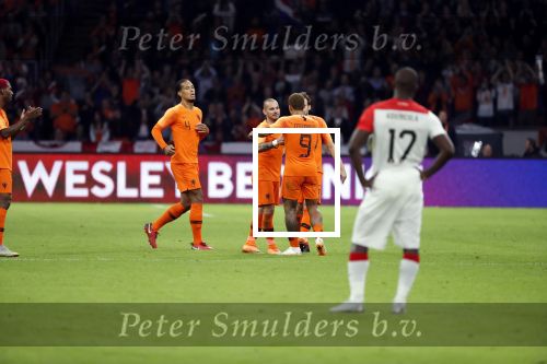Amsterdam 6 mei 2018
Nederland-Peru 2-1 . Afscheidswedstrijd Wesley Sneijder . Zijn vrouw Yolanthe Sneijder Cabau en zoons Jessey en Xess Xava zijn natuurlijk aanwezig.