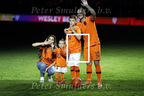 Amsterdam 6 mei 2018
Nederland-Peru 2-1 . Afscheidswedstrijd Wesley Sneijder . Zijn vrouw Yolanthe Sneijder Cabau en zoons Jessey en Xess Xava zijn natuurlijk aanwezig.