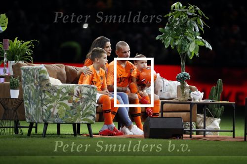 Amsterdam 6 mei 2018
Nederland-Peru 2-1 . Afscheidswedstrijd Wesley Sneijder . Zijn vrouw Yolanthe Sneijder Cabau en zoons Jessey en Xess Xava zijn natuurlijk aanwezig.