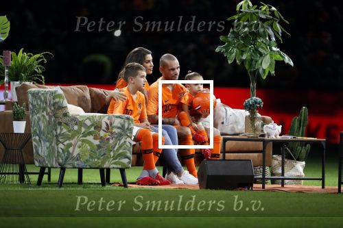 Amsterdam 6 mei 2018
Nederland-Peru 2-1 . Afscheidswedstrijd Wesley Sneijder . Zijn vrouw Yolanthe Sneijder Cabau en zoons Jessey en Xess Xava zijn natuurlijk aanwezig.