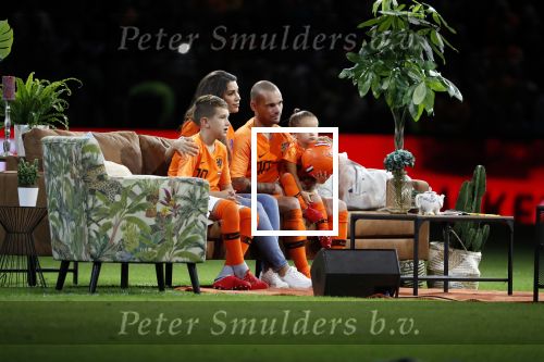 Amsterdam 6 mei 2018
Nederland-Peru 2-1 . Afscheidswedstrijd Wesley Sneijder . Zijn vrouw Yolanthe Sneijder Cabau en zoons Jessey en Xess Xava zijn natuurlijk aanwezig.