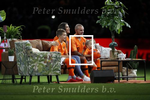 Amsterdam 6 mei 2018
Nederland-Peru 2-1 . Afscheidswedstrijd Wesley Sneijder . Zijn vrouw Yolanthe Sneijder Cabau en zoons Jessey en Xess Xava zijn natuurlijk aanwezig.