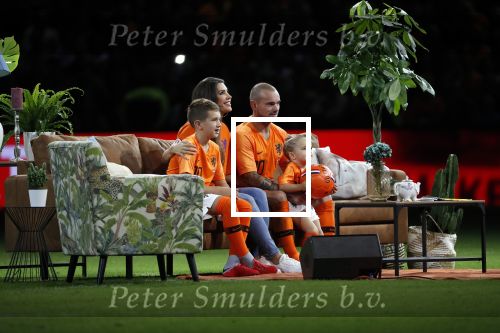 Amsterdam 6 mei 2018
Nederland-Peru 2-1 . Afscheidswedstrijd Wesley Sneijder . Zijn vrouw Yolanthe Sneijder Cabau en zoons Jessey en Xess Xava zijn natuurlijk aanwezig.