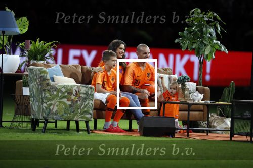 Amsterdam 6 mei 2018
Nederland-Peru 2-1 . Afscheidswedstrijd Wesley Sneijder . Zijn vrouw Yolanthe Sneijder Cabau en zoons Jessey en Xess Xava zijn natuurlijk aanwezig.