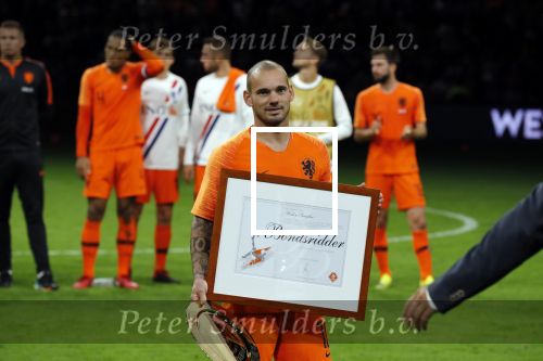 Amsterdam 6 mei 2018
Nederland-Peru 2-1 . Afscheidswedstrijd Wesley Sneijder . Zijn vrouw Yolanthe Sneijder Cabau en zoons Jessey en Xess Xava zijn natuurlijk aanwezig.
