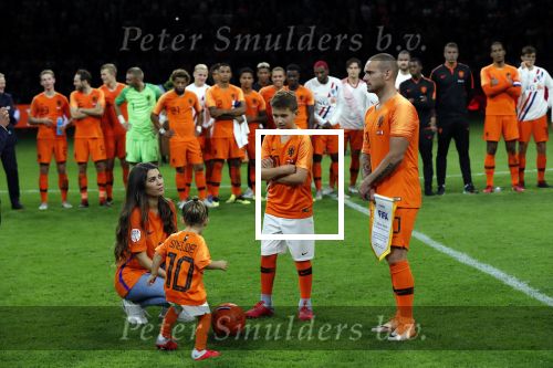 Amsterdam 6 mei 2018
Nederland-Peru 2-1 . Afscheidswedstrijd Wesley Sneijder . Zijn vrouw Yolanthe Sneijder Cabau en zoons Jessey en Xess Xava zijn natuurlijk aanwezig.