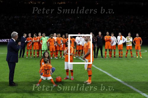 Amsterdam 6 mei 2018
Nederland-Peru 2-1 . Afscheidswedstrijd Wesley Sneijder . Zijn vrouw Yolanthe Sneijder Cabau en zoons Jessey en Xess Xava zijn natuurlijk aanwezig.