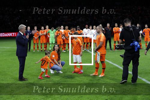Amsterdam 6 mei 2018
Nederland-Peru 2-1 . Afscheidswedstrijd Wesley Sneijder . Zijn vrouw Yolanthe Sneijder Cabau en zoons Jessey en Xess Xava zijn natuurlijk aanwezig.