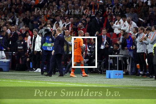 Amsterdam 6 mei 2018
Nederland-Peru 2-1 . Afscheidswedstrijd Wesley Sneijder . Zijn vrouw Yolanthe Sneijder Cabau en zoons Jessey en Xess Xava zijn natuurlijk aanwezig.